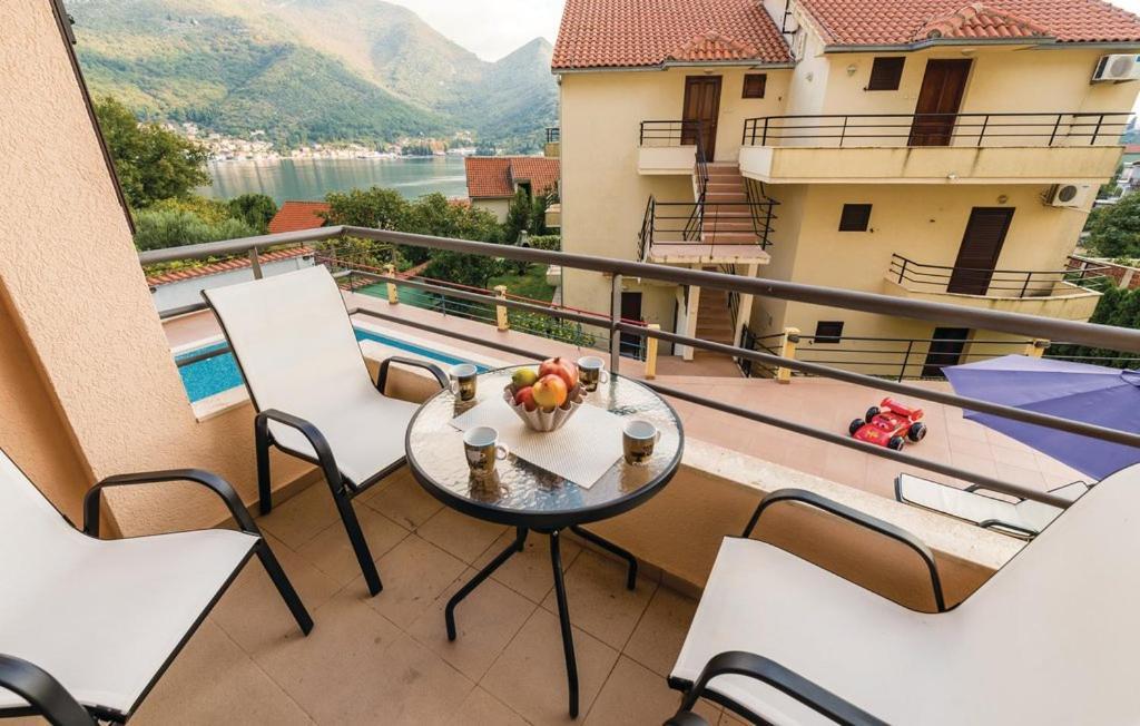 Port Adria Apartments 카메나리 외부 사진