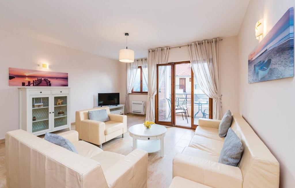Port Adria Apartments 카메나리 외부 사진